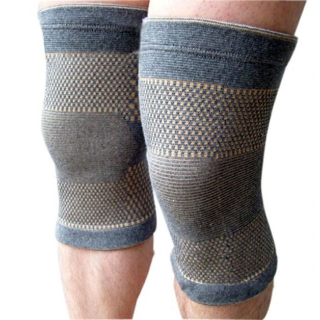 In the initial stage of arthrosis of the knee joint, it is recommended to wear a fixing bandage
